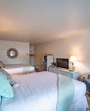 Ocean Glass Inn image 9