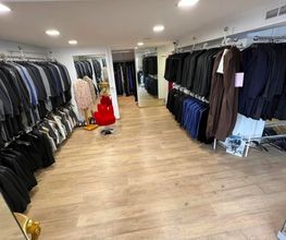 Boutique Saint-Frusquin | Uniquement vêtements de Cérémonie Bild 5
