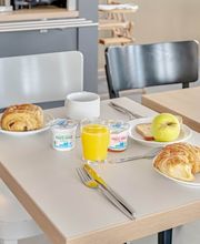 B&B HOTEL Brignoles image 3