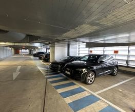 SIXT Autovermietung Berlin Friedrichshain Bild 2
