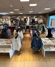 AWG Mode Center Zossen Bild 2