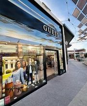 GUESS imagen 2