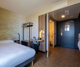 B&B HOTEL Saintes image 9