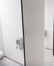 SANITÄRINSTALLATIONEN, SERVICES & REPARATUREN
Sanitärinstallationen sind das Herzstück eines jeden Gebäudes - ob Zuhause, im Büro oder im öffentlichen Raum. Die Bedeutung von qualitativ hochwertigen Sanitäranlagen kann gar nicht genug betont werden. Sie beeinflussen nicht nur unseren täglichen Komfort, sondern auch unsere Gesundheit. Mit jahrelanger Erfahrung und einem Auge fürs Detail sind wir Ihr verlässlicher Partner für Sanitärinstallationen aller Art. Ob es sich um eine komplexe Neukonstruktion handelt oder um kleinere Reparaturarbeiten - wir stehen Ihnen mit Rat und Tat zur Seite. Zudem bieten wir umfassende Serviceleistungen an, damit Ihre Sanitäranlagen stets in einwandfreiem Zustand bleiben.