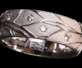 RetinaDesign Goldschmiede für Eheringe und Schmuck Bild 3