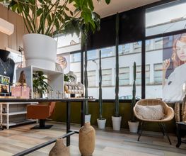 Avenue 76 Le Salon image 1