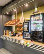 B&B HOTEL Calais Centre Saint-Pierre image 9