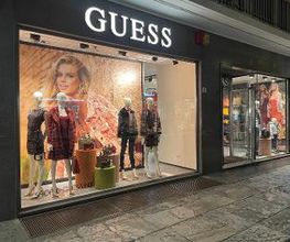 GUESS immagine 1
