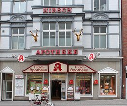 Aussenansicht der Hirsch-Apotheke