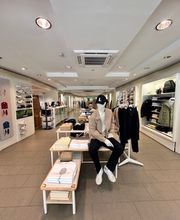 Overall View - In-Store