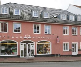 Aussenansicht der Schwan-Apotheke