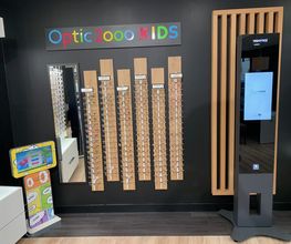 Optic 2000 image 1