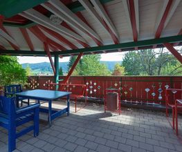 CURATA Maierhöfen Haus Iberg Sozialpsychiatrie, großzügige Terrasse im Außenbereich