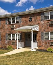 Elwood Gardens Apartments image 7