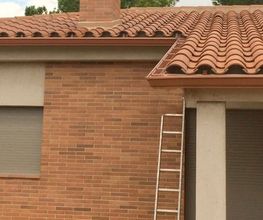 instalacion-de-canalones-pluviales.jpg