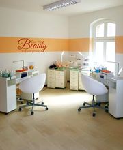 Beauty Line - Nails & more Inhaberin Nadine Löschmann Bild 7