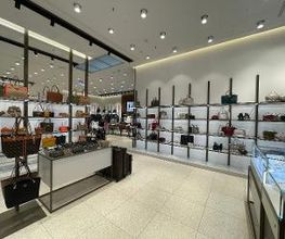 GUESS immagine 6