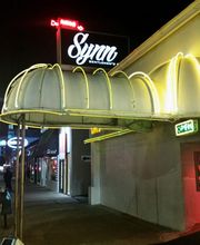 Synn Gentlemen's Club - Beverly Hills image 9