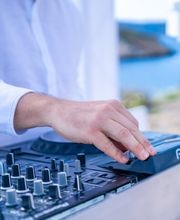 Cube Music - Premium Private Events - Yachts, Wedding DJs, Sound & lighting imagen 6