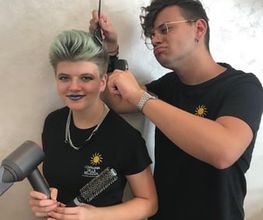 Team Laura Compagnia Della Bellezza Parrucchieri Bild 7