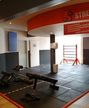 Basic-Fit Groningen Van Imhoffstraat 24/7 - stretch zone