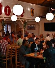 Restaurant Oldtimer Galerie Bild 12