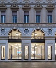 Apple Via Roma immagine 1