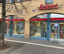 Eckert im Bahnhof Hennigsdorf