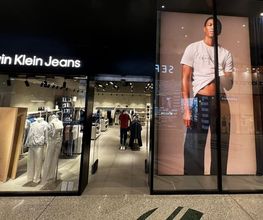 Calvin Klein Jeans immagine 1