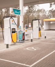 Shell Recharge Charging Station Bild 2