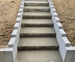 Garten Treppe Gundelfingen.jpeg