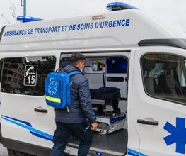 Ambulances BML image 1