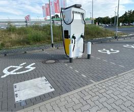 Shell Recharge Charging Station Bild 1