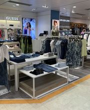 GUESS imagen 1