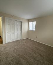 Highland Estates Apartments - A Red Oak Apartment Homes Community image 13