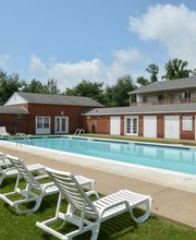 Country Manor Apartments image 1