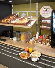 B&B HOTEL Louveciennes image 2