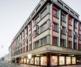 MANOR Basel Bild 1