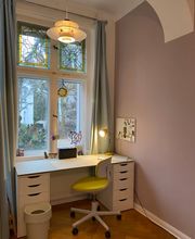 Von Kinderträumen zu Teenager-Vibes: Dieses Zimmer haben wir mit Liebe zum Detail verwandelt. Modernes Design trifft auf frische Farben – eine Wohlfühloase, die zum Träumen, Lernen und kreativ Sein einlädt.