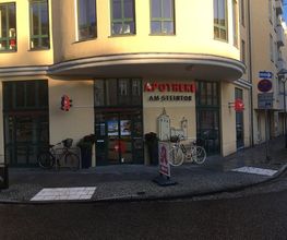 Aussenansicht der Apotheke am Steintor
