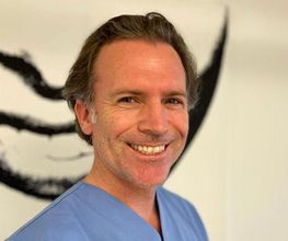 Zuger Zahnarzt - Praxis Dr. med. dent. Alexander Hölzle Bild 1