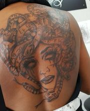 Doublepoint Tattoo & Piercing Bild 10