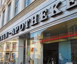 Aussenansicht der Sonnen-Apotheke