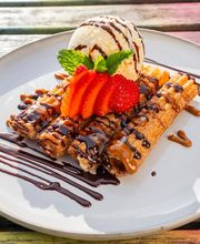 La Mexicana Taco Bar image 11