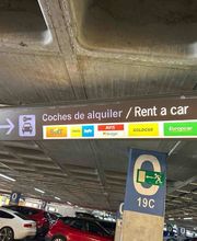 SIXT Alquiler de Coches - Sevilla Aeropuerto (SVQ) imagen 3