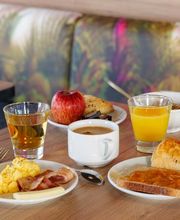 B&B HOTEL Compiègne image 4