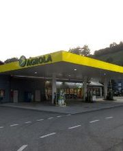 AGROLA Tankstelle in Küssnacht am Rigi; überdacht bei Landi gelegen mit TopShop