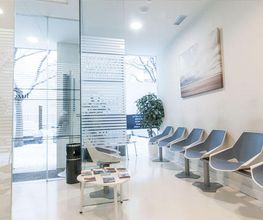 xluz-clinic-pamplona.jpg.pagespeed.ic.6lUDJYLS5w.jpg