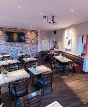 Schweinske Restaurant in Hamburg Eimsbüttel - Schnitzel, Burger & Frühstück Bild 2