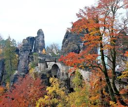 sächsiche Schweiz Basteibrücke Herbst.JPG